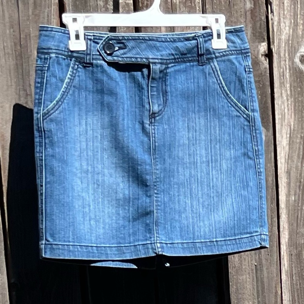 Blue Epic denim skirt size 4